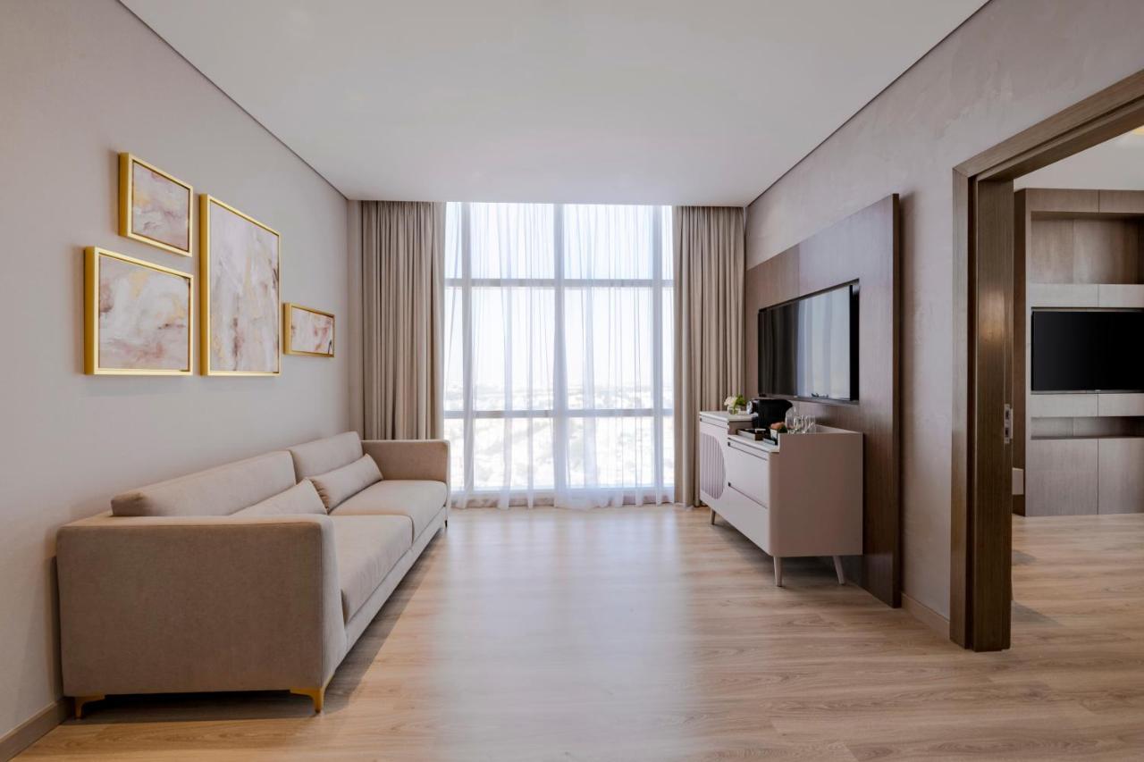 Movenpick Jumeirah Village Triangle دبي المظهر الخارجي الصورة